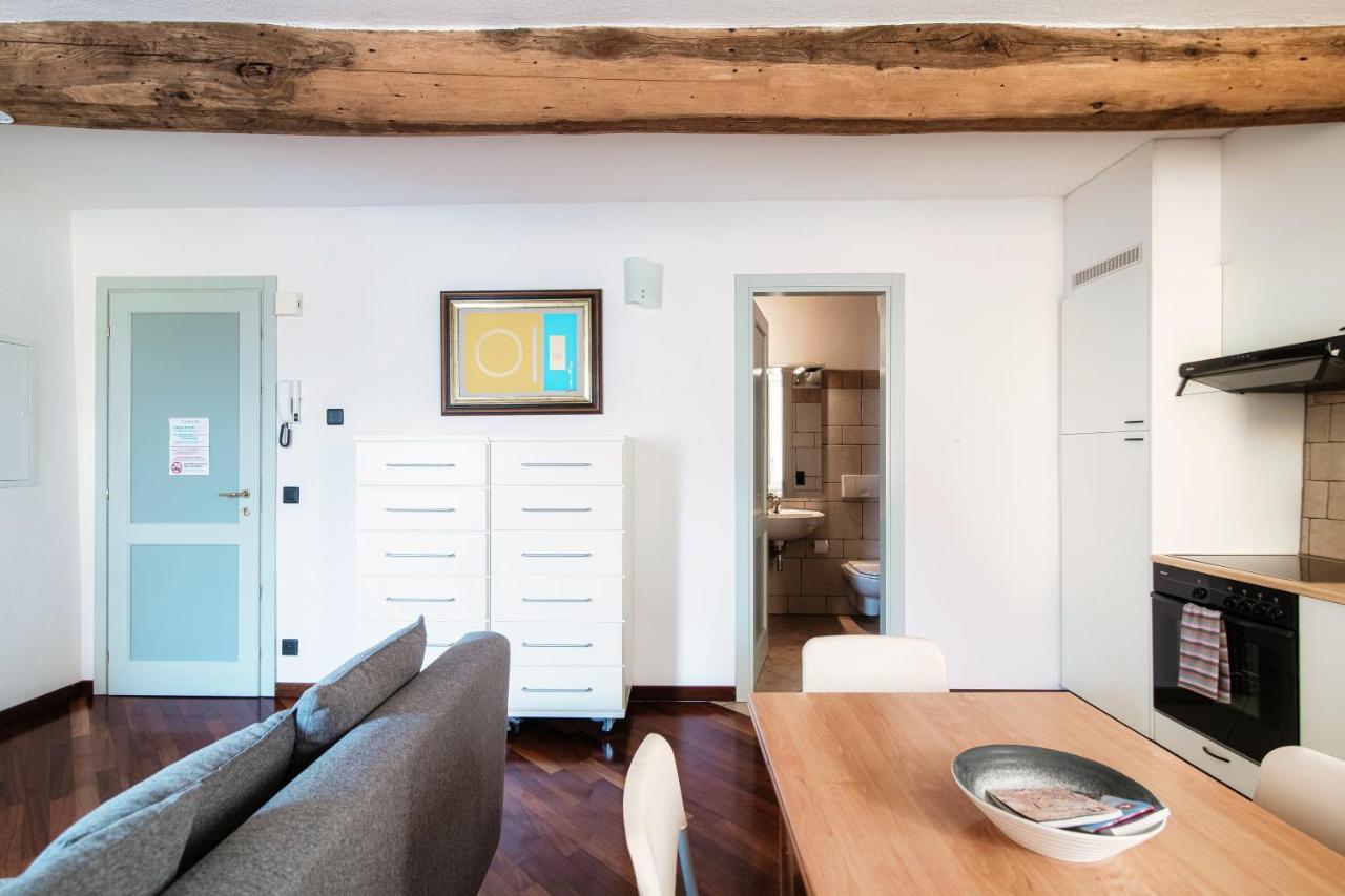 Sin4 Apartments By Quokka 360 - Overlooking The Lake - Fai Heritage In 모르코테 외부 사진