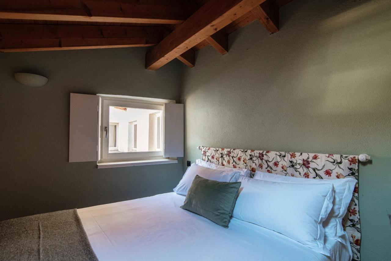 Sin4 Apartments By Quokka 360 - Overlooking The Lake - Fai Heritage In 모르코테 외부 사진